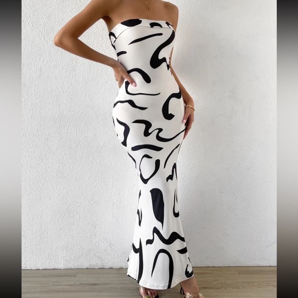 Strapless white dress with black pattern